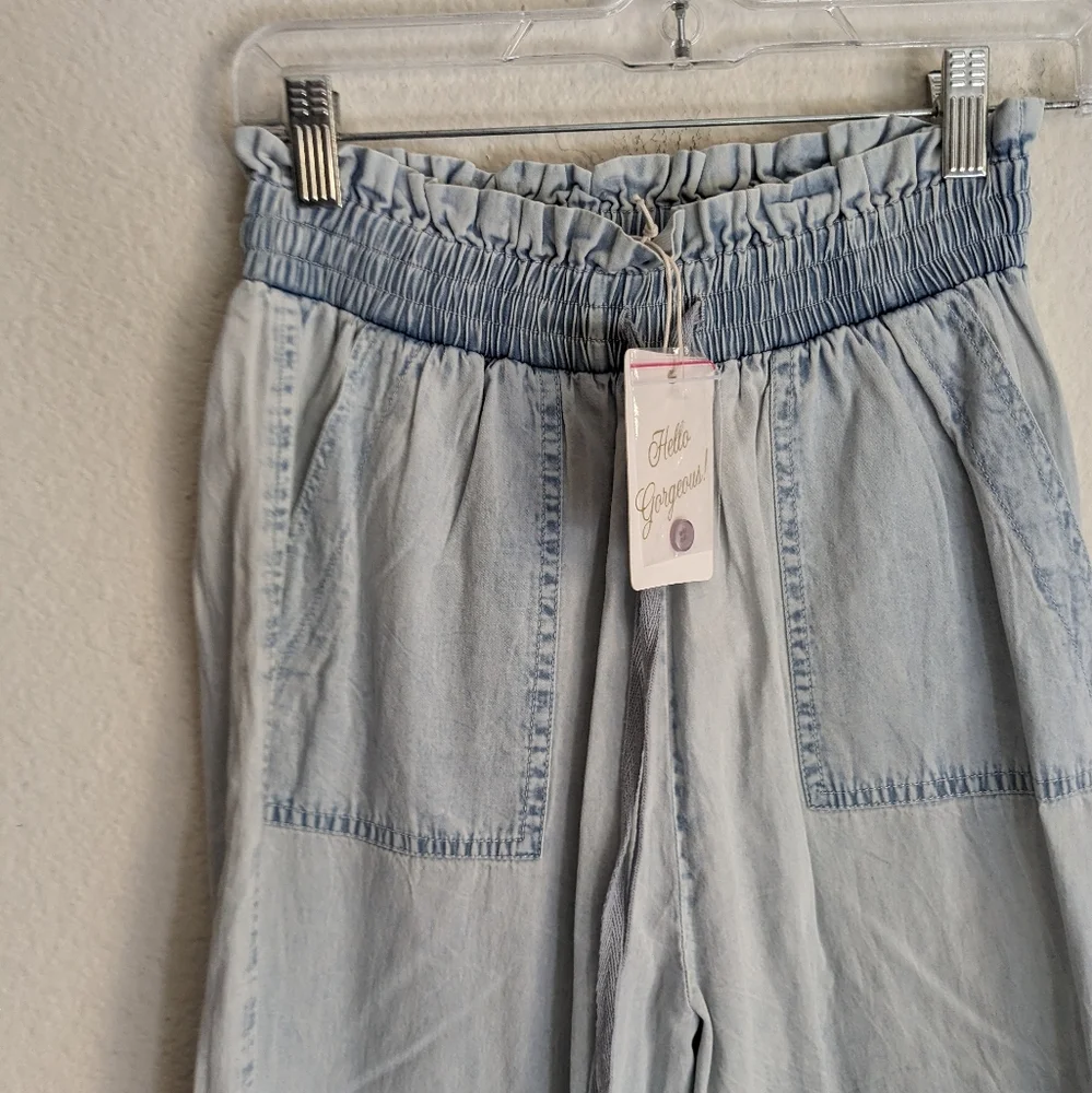 Elan NWT Cotton Chambray Light Blue Joggers Crop Pants Smock Waist Size Small - Picture 4 of 8